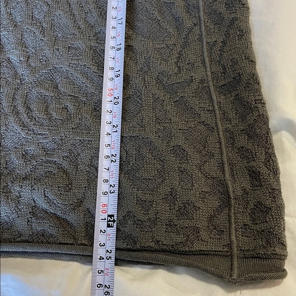 Armani Collezioni | Wool/Rayon Blend| Pullover |Gray/Green | Knit Sweater|Size L - Picture 12 of 14